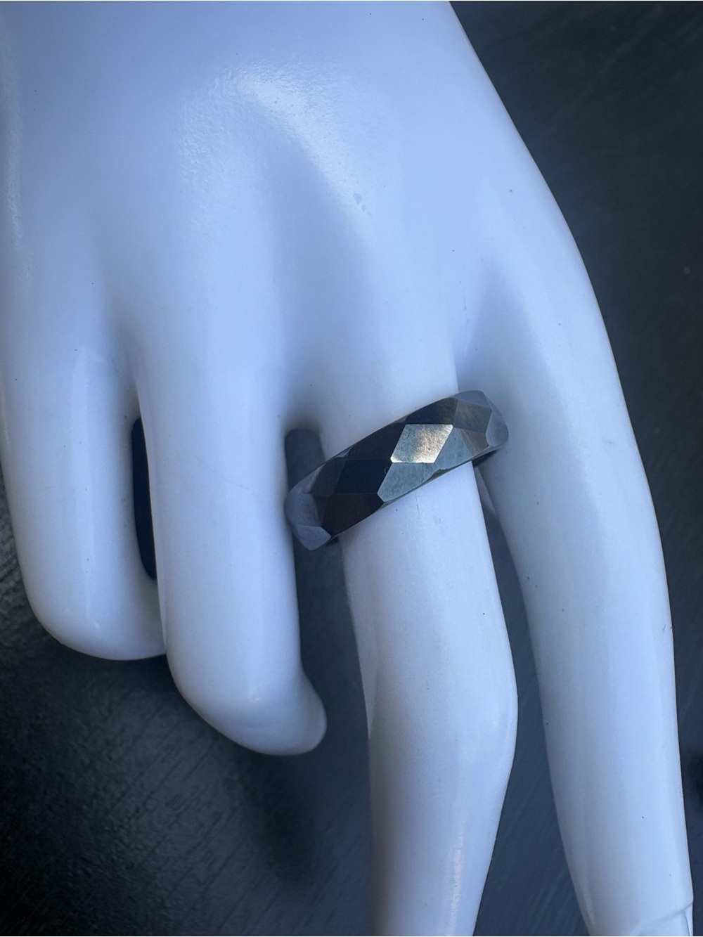 Sleek Black Metallic Ring - Size 9.75